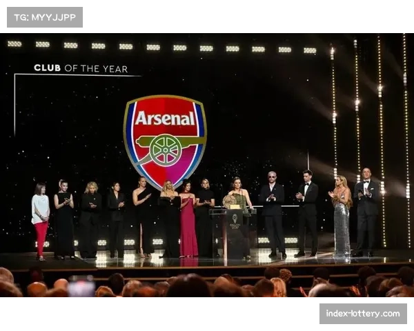 马杜埃凯内切助攻梅里诺头球，阿森纳闪电开局